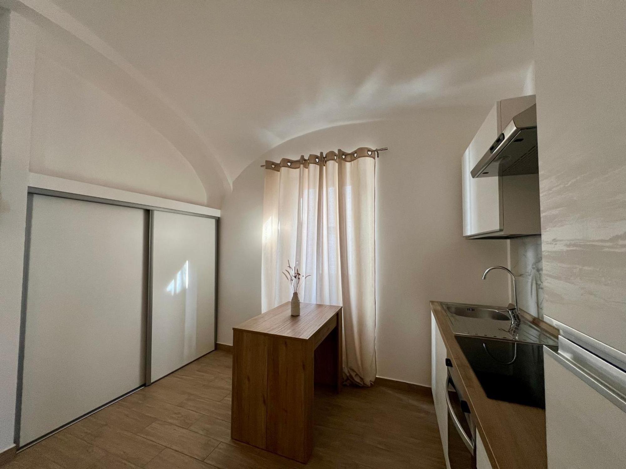 Apartment Air σϝ Aραrlmҽnl